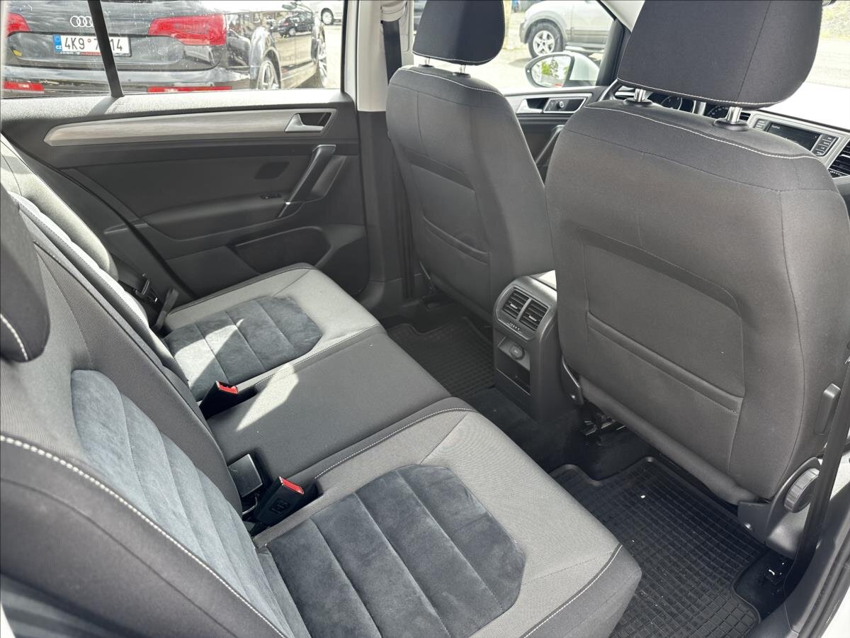 Volkswagen Golf Sportsvan