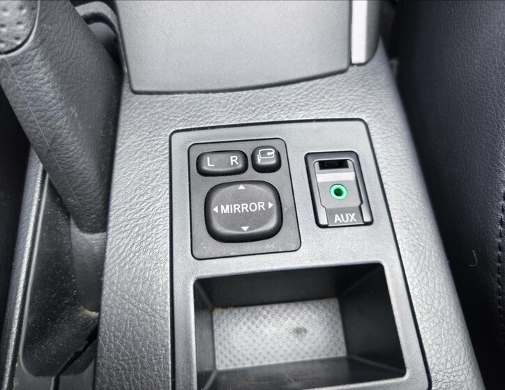 Toyota RAV4 Kombi 2,0 l 116 kw