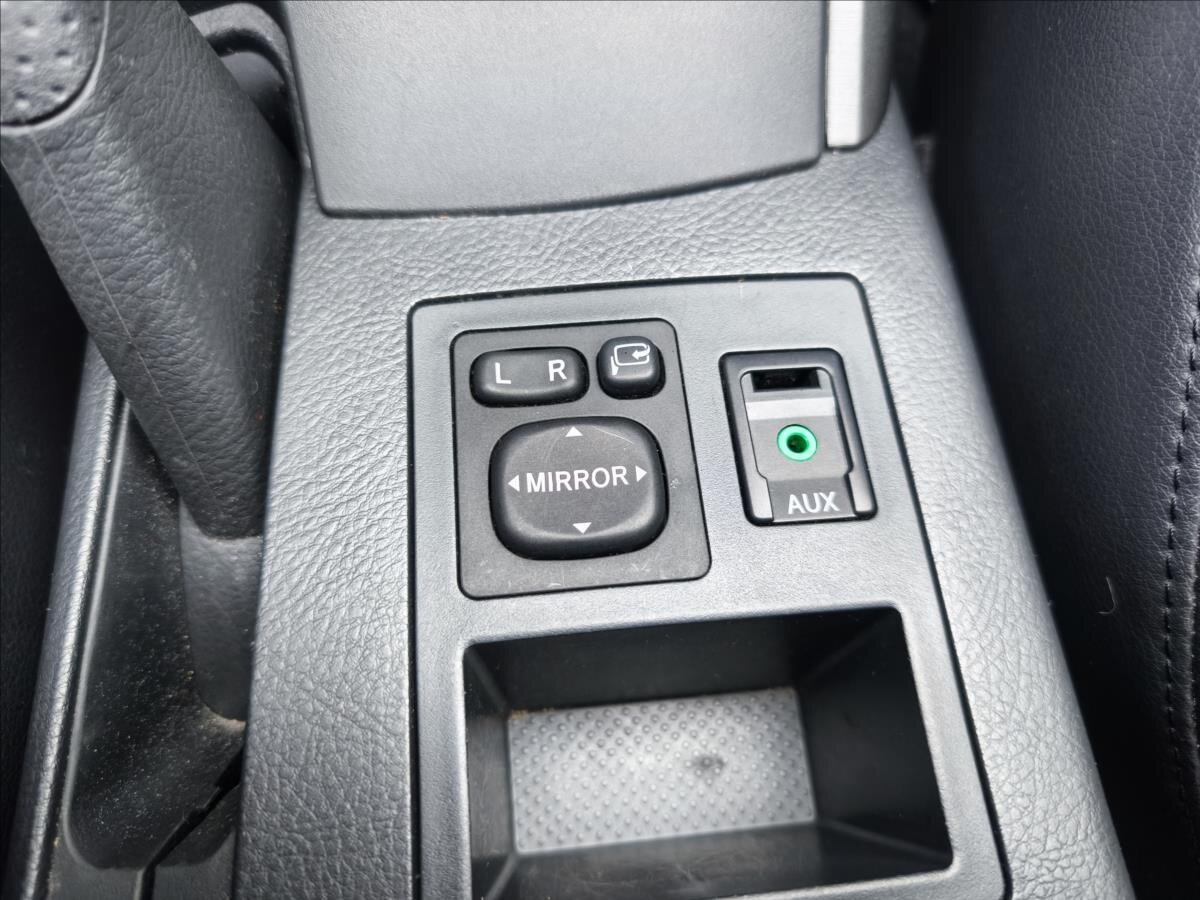 Toyota RAV4 Kombi 2,0 l 116 kw