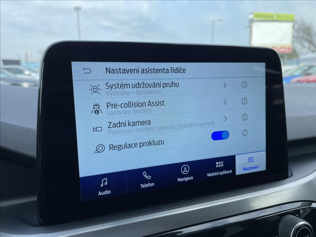 Ford Kuga SUV / Terénní 1,5 l 88 kw