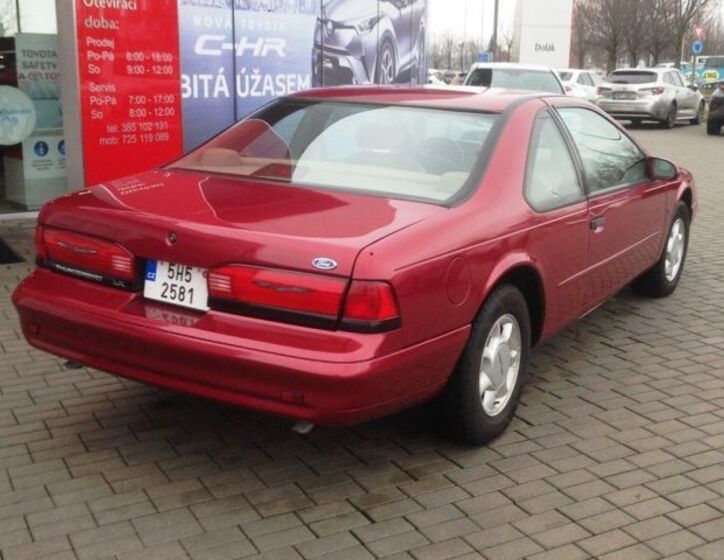 Ford Thunderbird 4