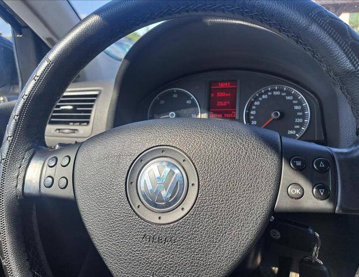 Volkswagen Golf 14