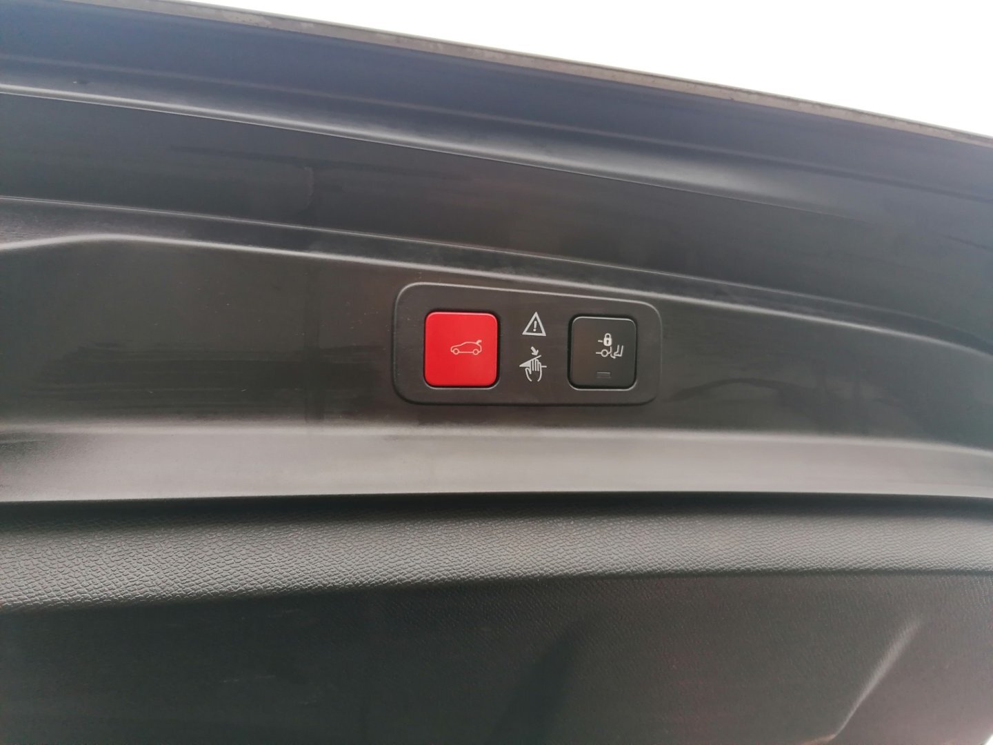 Peugeot 5008 SUV 1,5 l 96 kw