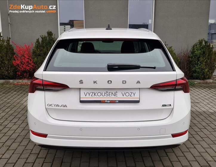 Škoda Octavia 9