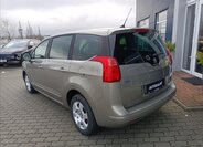 Peugeot 5008 SUV 1,6 l 88 kw