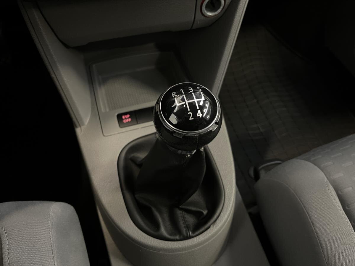 Volkswagen Touran MPV 1,6 l 75 kw