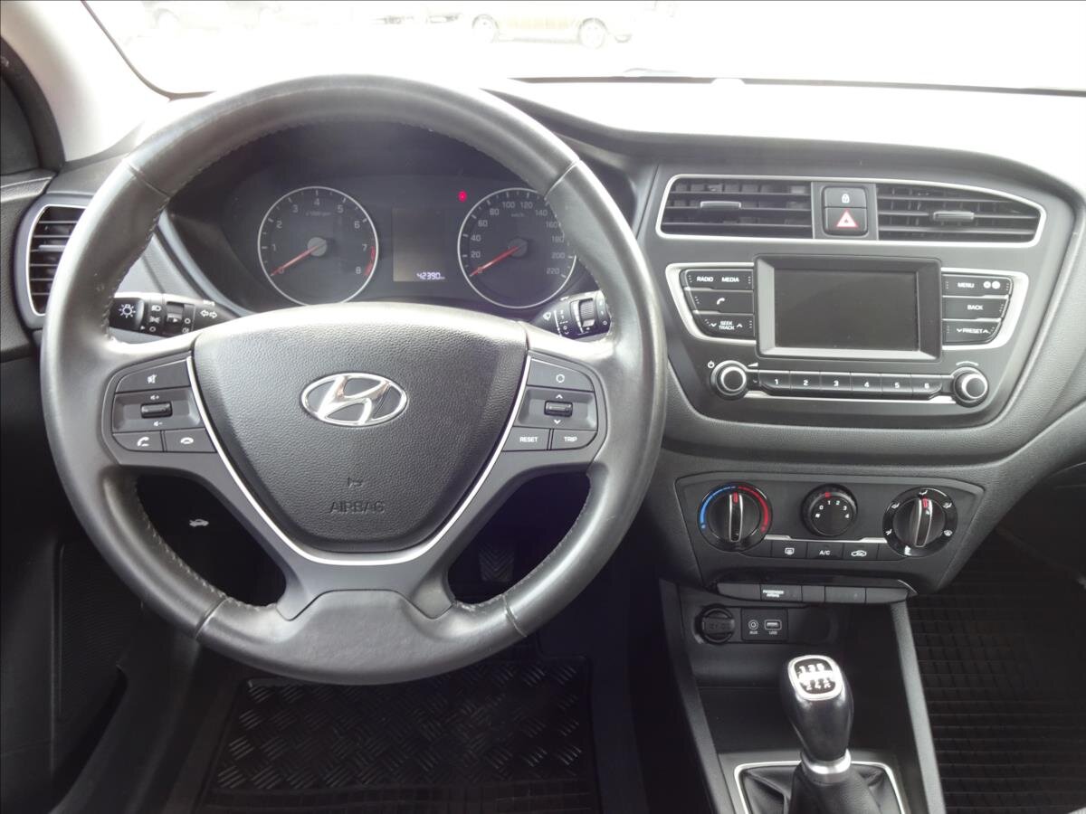 Hyundai i20 Hatchback 1,2 l 55 kw