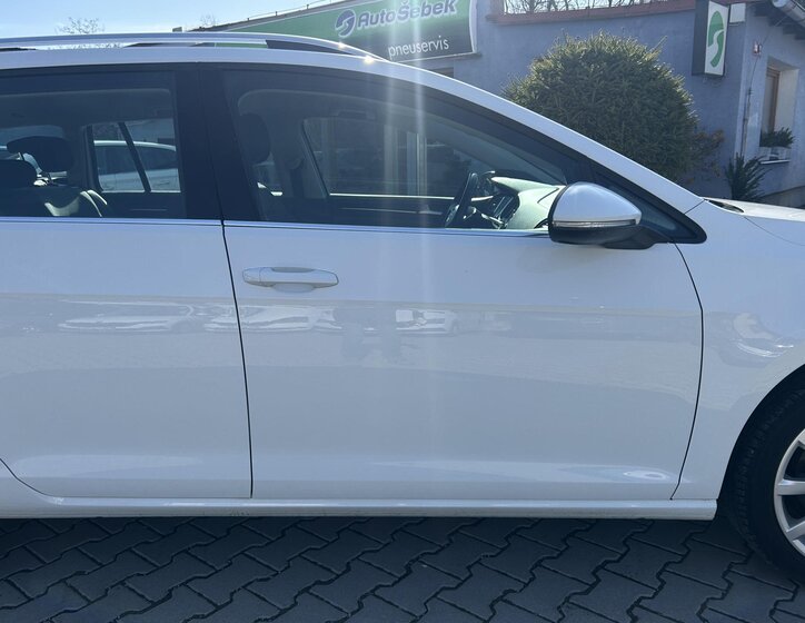 Volkswagen Golf Kombi 2,0 l 110 kw