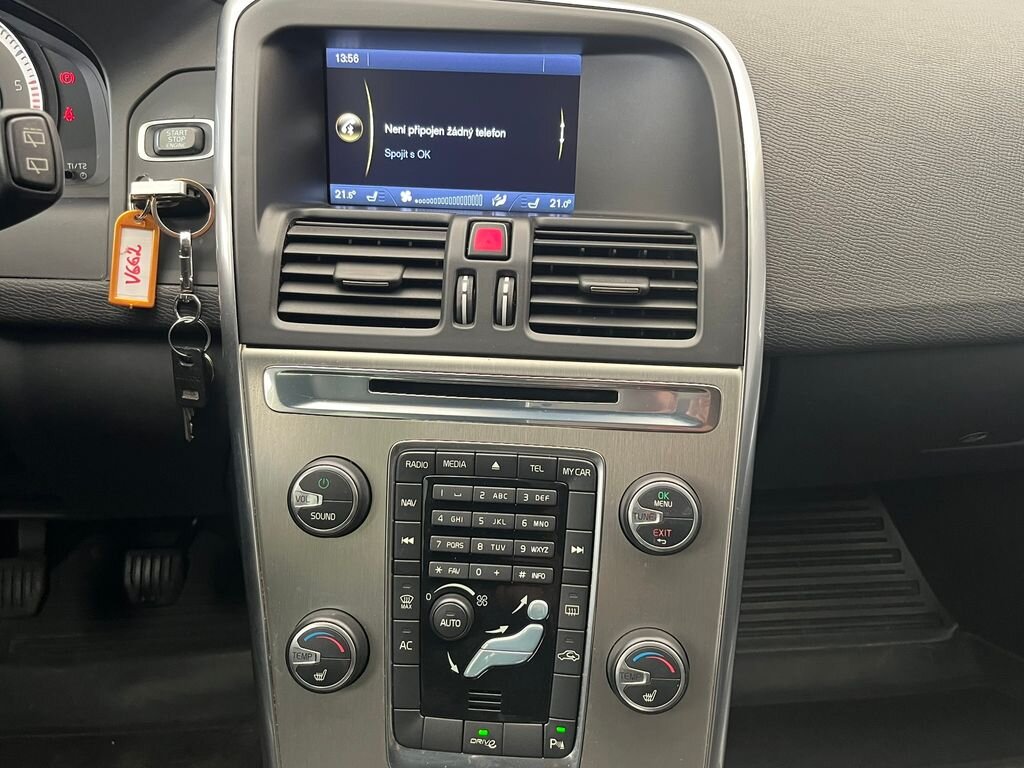 Volvo XC60 SUV / Terénní 2,0 l 120 kw