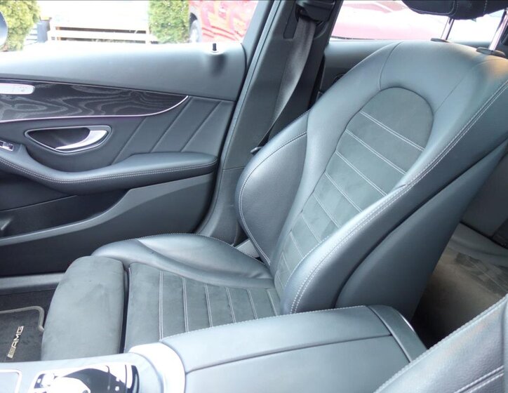 Mercedes-Benz Třídy C Sedan / Limuzína 2,0 l 143 kw