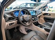 Chrysler Pacifica MPV 3,6 l 221 kw