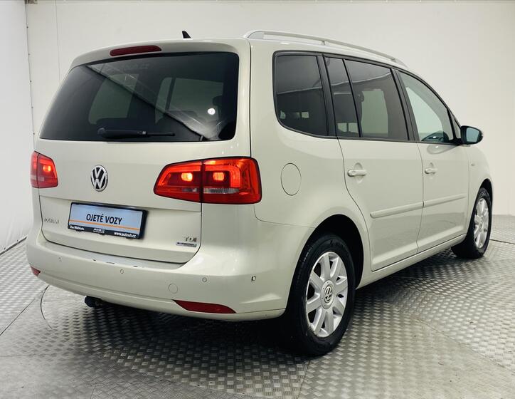 Volkswagen Touran 2