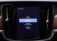 Volvo V90 25