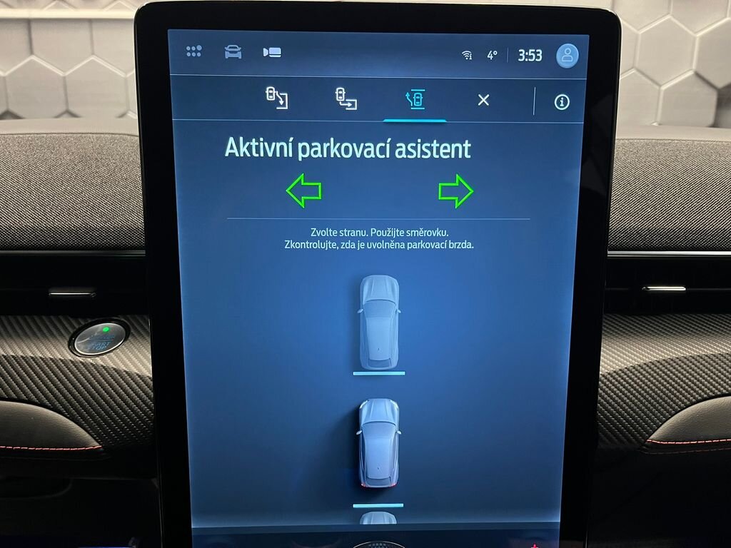 Ford Mustang Mach-E SUV 0,0 198 kw