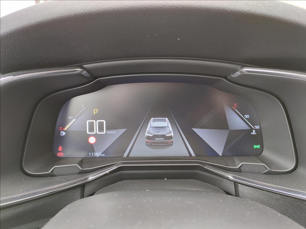 DS Automobiles DS7 Crossback SUV 1,6 l 133 kw