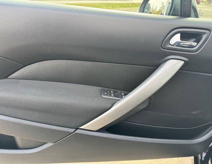 Peugeot 308 Kabriolet 1,6 l 82 kw