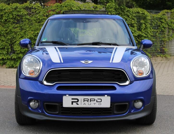 Mini Paceman 8