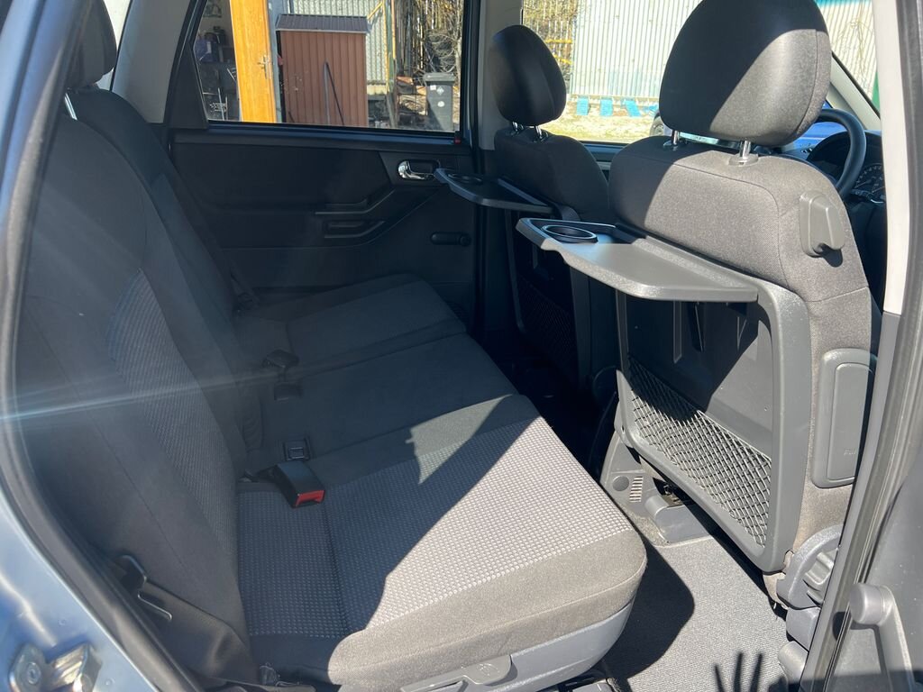 Opel Meriva Kombi 1,6 l 77 kw