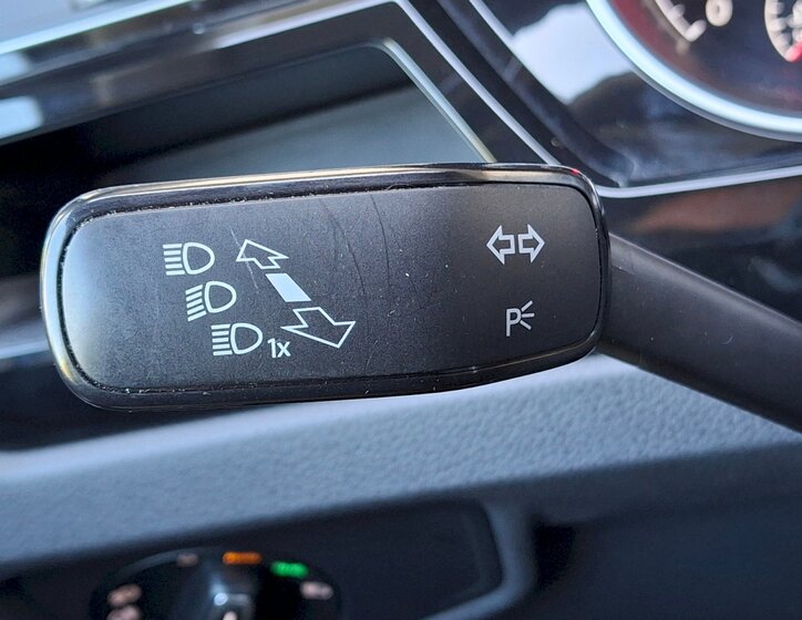 Volkswagen Touran 30