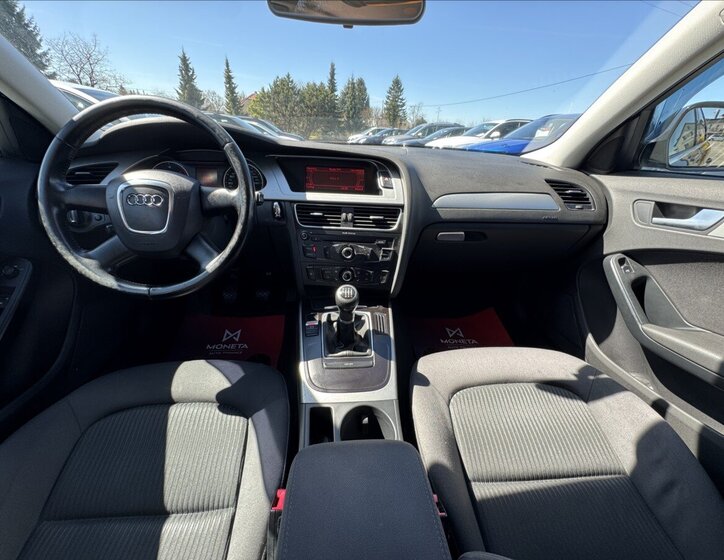 Audi A4 Kombi 2,0 l 105 kw