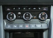 Škoda Karoq SUV / Terénní 1,5 l 110 kw