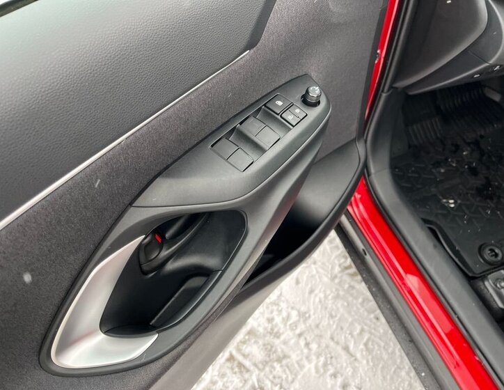 Toyota Yaris Cross SUV 1,5 l 68 kw