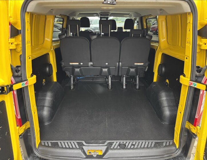 Ford Transit Custom 13