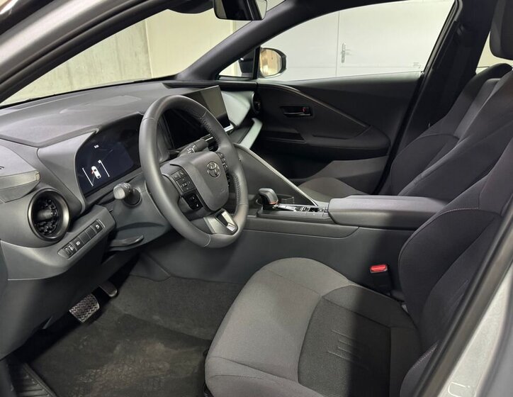 Toyota C-HR Hatchback 1,8 l 90 kw