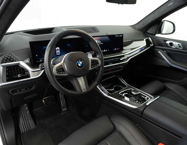 BMW X7 SUV / Terénní 3,0 l 259 kw