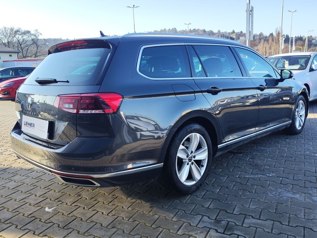 Volkswagen Passat Kombi 2,0 l 110 kw