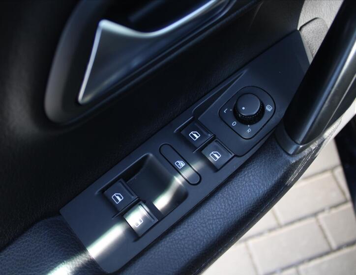 Volkswagen Passat CC 18