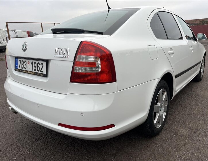 Škoda Octavia Sedan / Limuzína 1,6 l 75 kw
