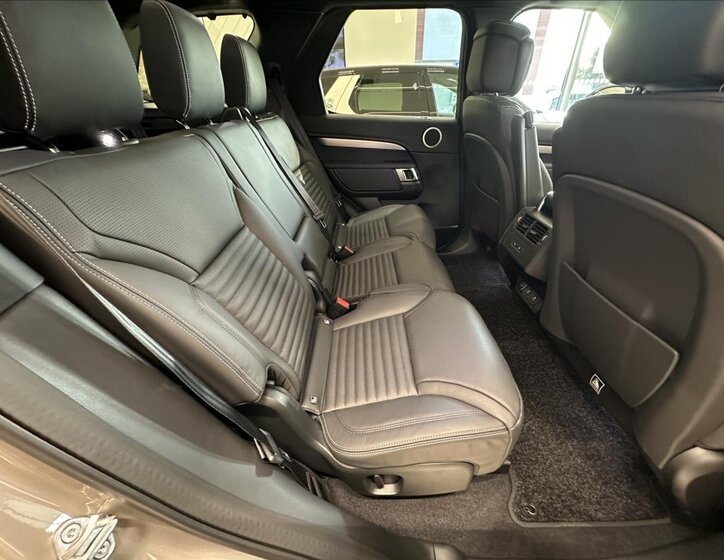 Land Rover Discovery SUV / Terénní 3,0 l 257 kw