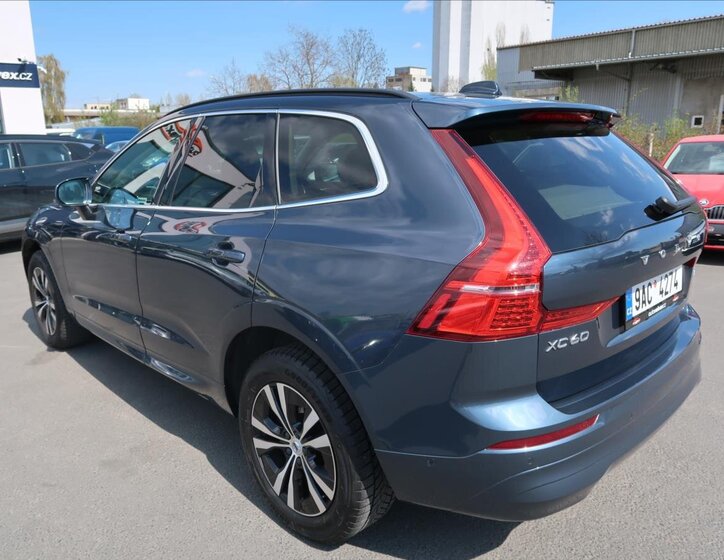 Volvo XC60 SUV / Terénní 2,0 l 145 kw