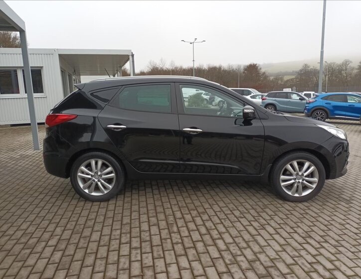 Hyundai ix35 SUV / Terénní 2,0 l 100 kw