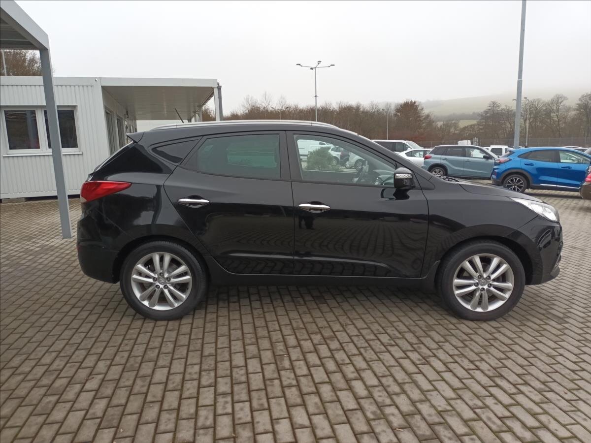 Hyundai ix35 SUV / Terénní 2,0 l 100 kw