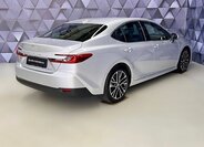 Toyota Camry Sedan / Limuzína 2,5 l 169 kw