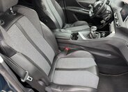 Peugeot 5008 SUV / Terénní 2,0 l 110 kw