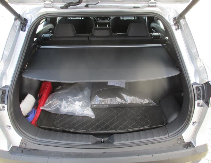 Toyota Corolla Cross 9