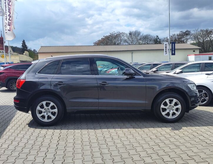 Audi Q5 SUV / Terénní 2,0 l 155 kw