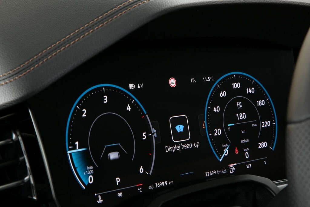 Volkswagen Touareg SUV / Terénní 3,0 l 210 kw