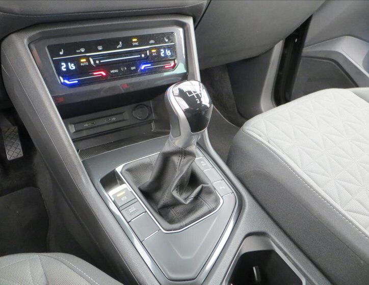 Volkswagen Tiguan SUV / Terénní 1,5 l 110 kw