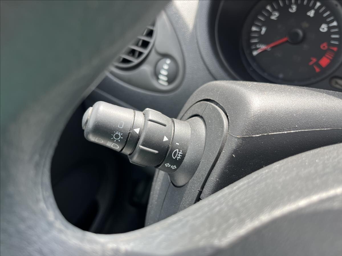 Renault Clio Hatchback 1,1 l 48 kw