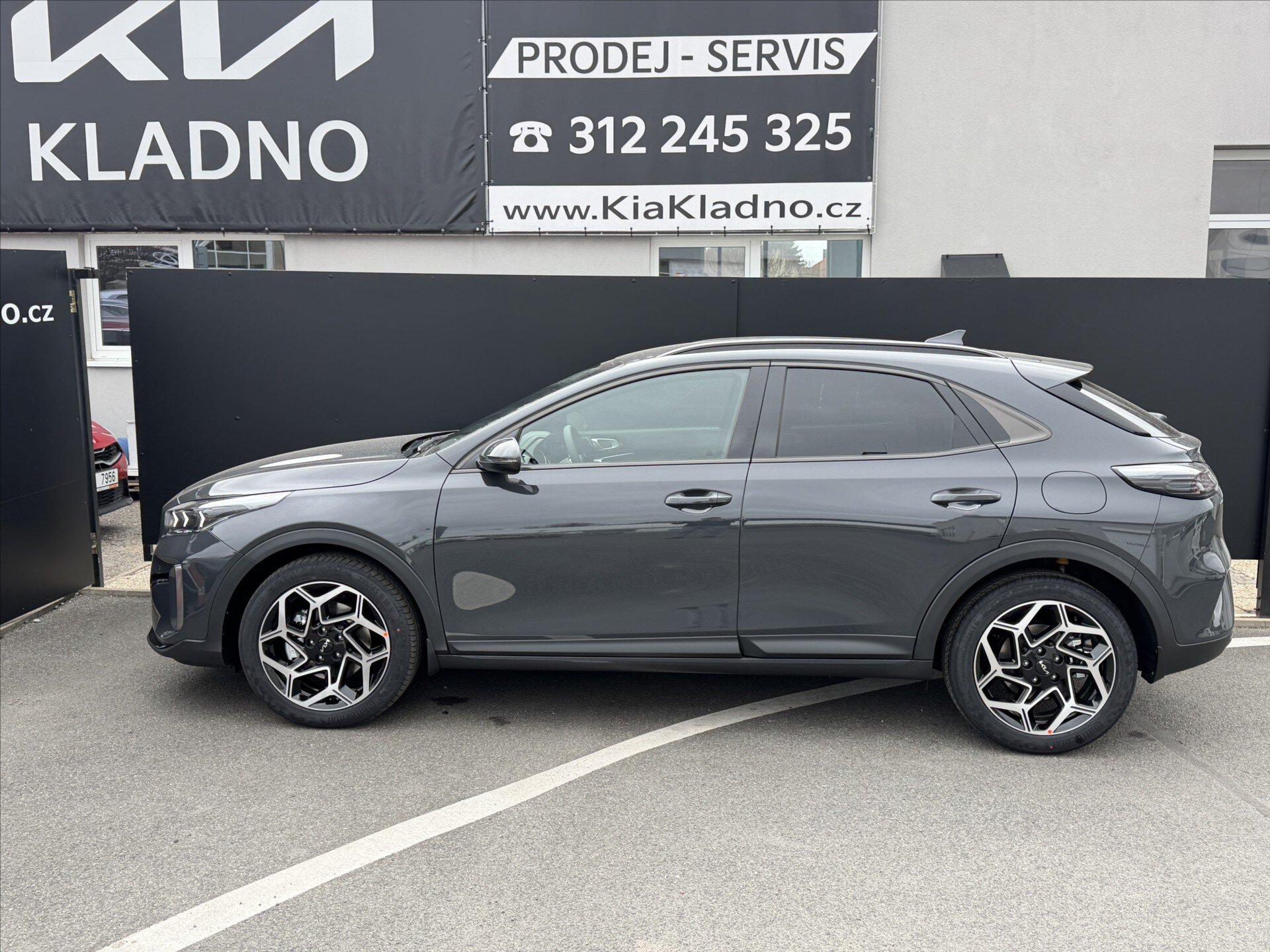 KIA XCeed SUV / Terénní 1,6 l 0