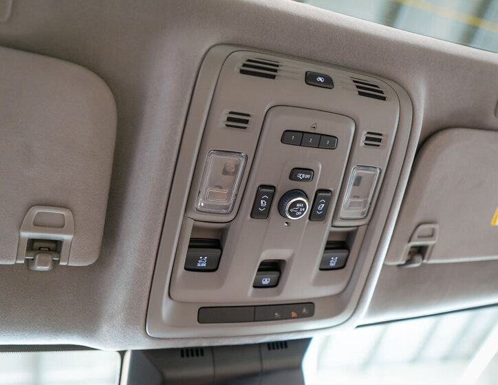 Cadillac Escalade 35