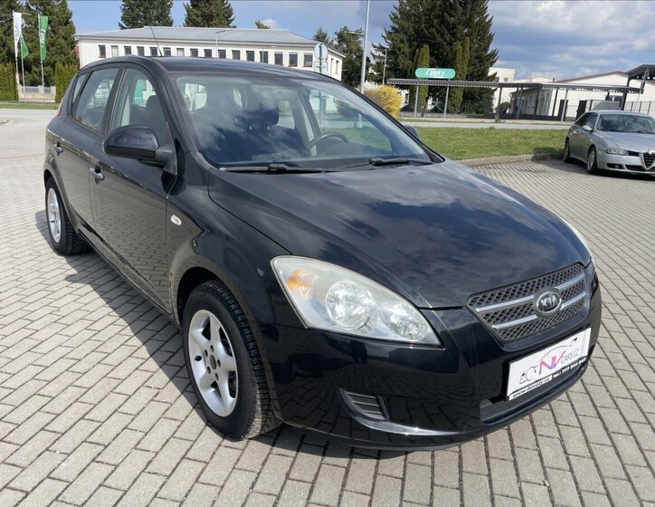 KIA Ceed Hatchback 1,4 l 80 kw