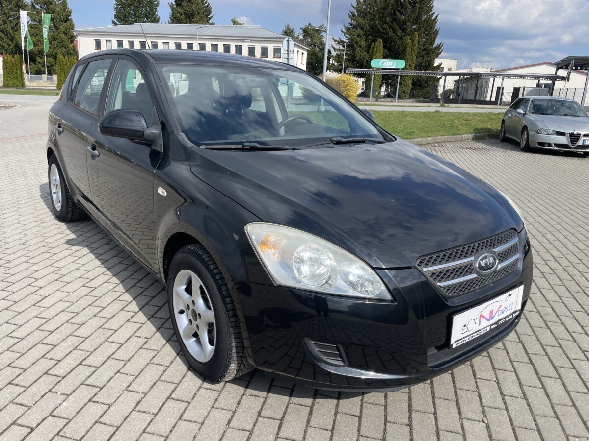 KIA Ceed Hatchback 1,4 l 80 kw