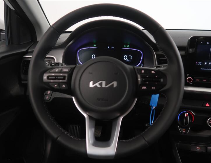 KIA Stonic SUV 1,2 l 57 kw