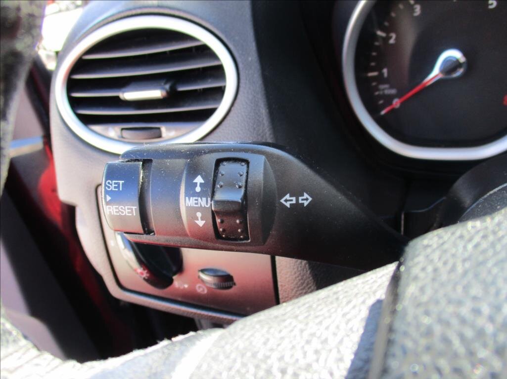 Ford Focus Kombi 1,6 l 74 kw