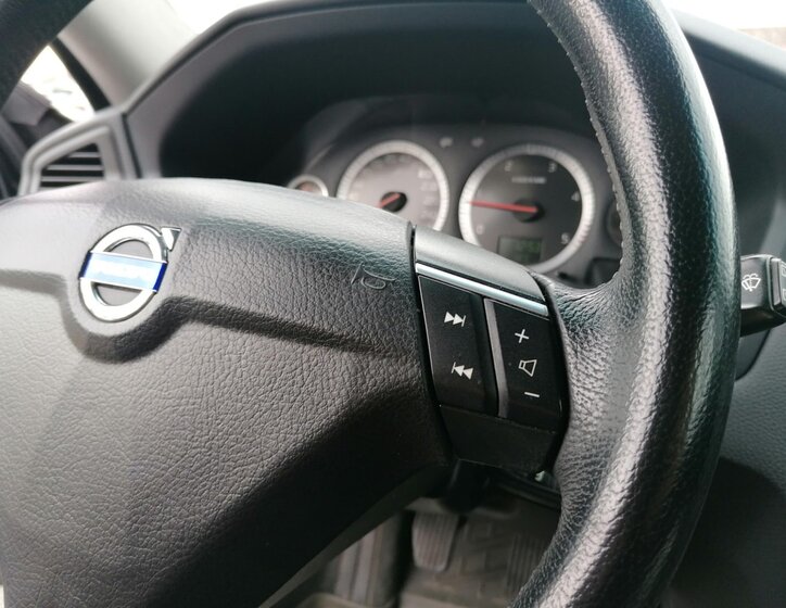 Volvo V70 Kombi 2,4 l 136 kw